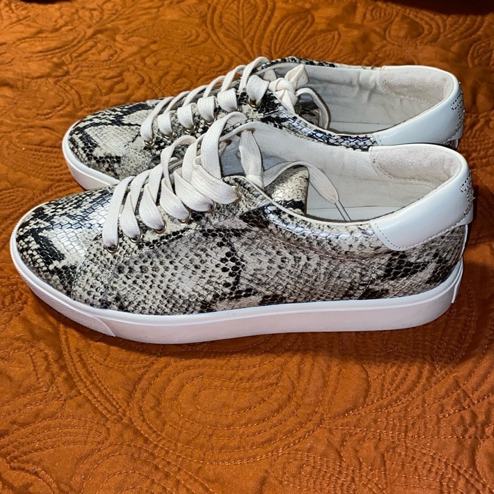 SAM EDELMAN Ethyl Snake Print Sneakers Size 8 WIDE NWOT